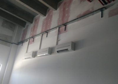 Aparate de aer conditionat pentru server 4